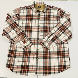 Men's Ridgecut Toughwear heavy‎ flannel long-sleeve plaid shirt.